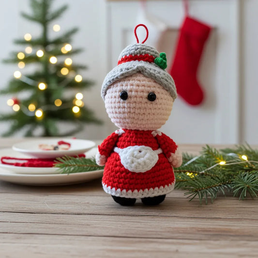 Full-Body Mrs. Claus Amigurumi Ornament – A Timeless Touch of Holiday Warmth 👵🧶🎄