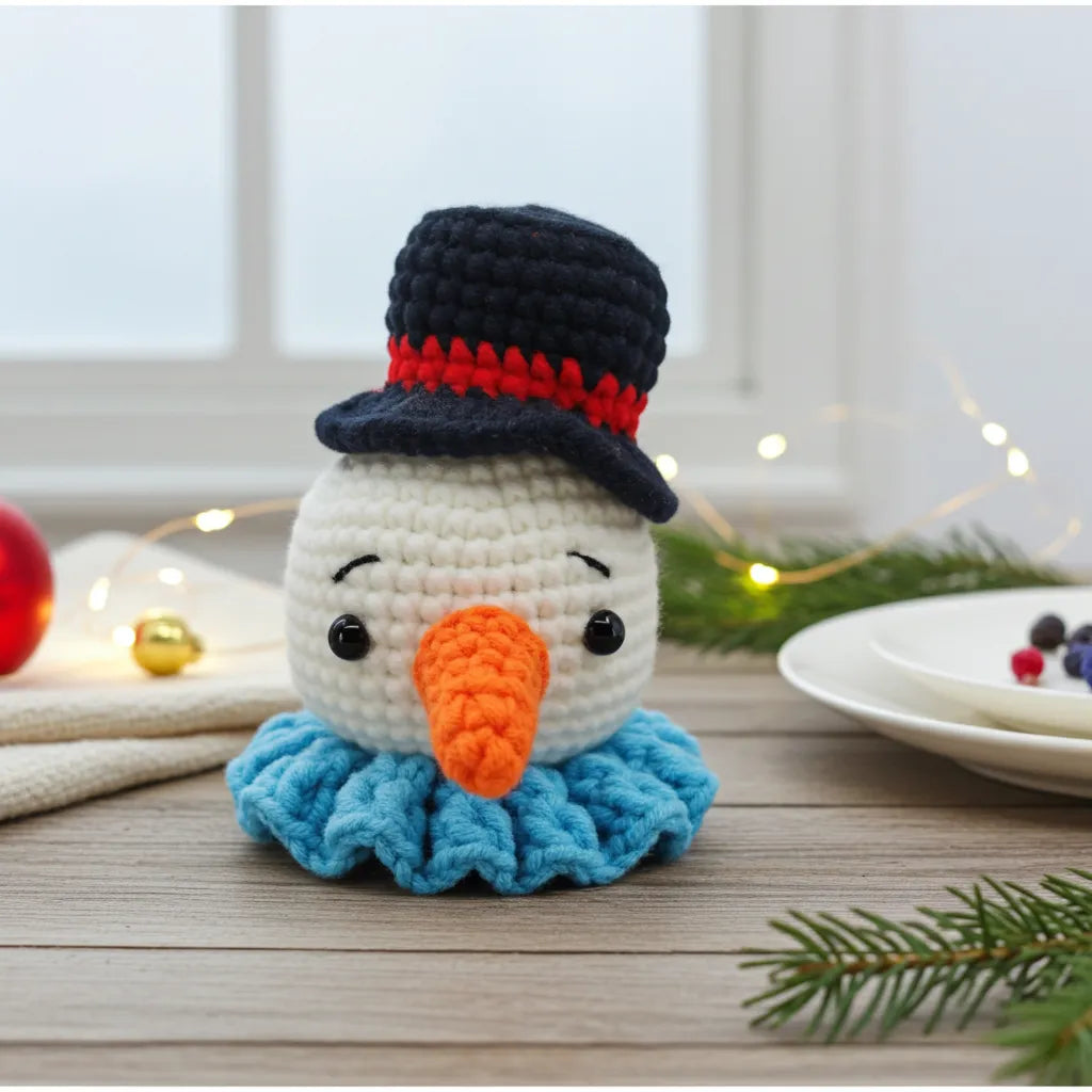 Snowman Head Amigurumi Ornament – A Cozy Classic with a Handmade Charm ⛄🎄